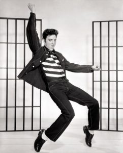 Expression anglaise drole : Elvis has left the building